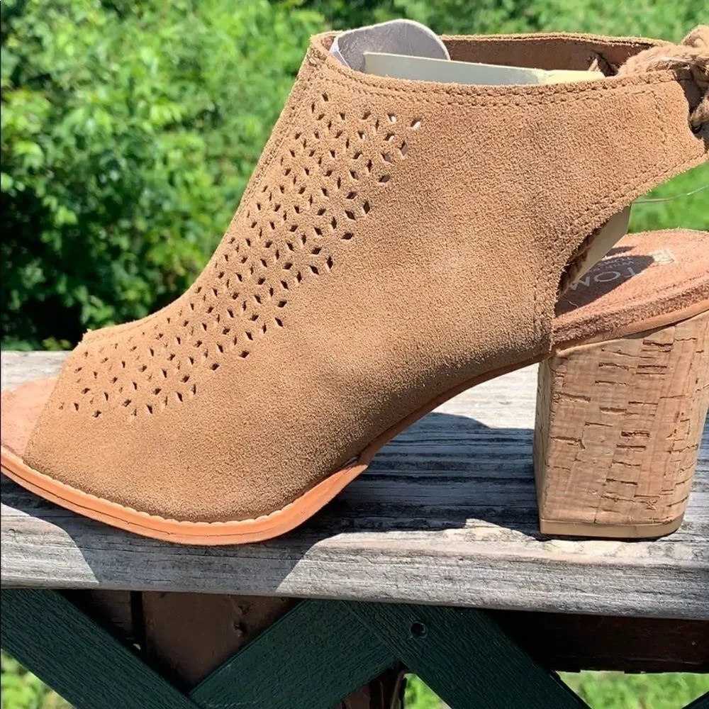 Toms Cork Heeled Open toe  Sz 9.5W New